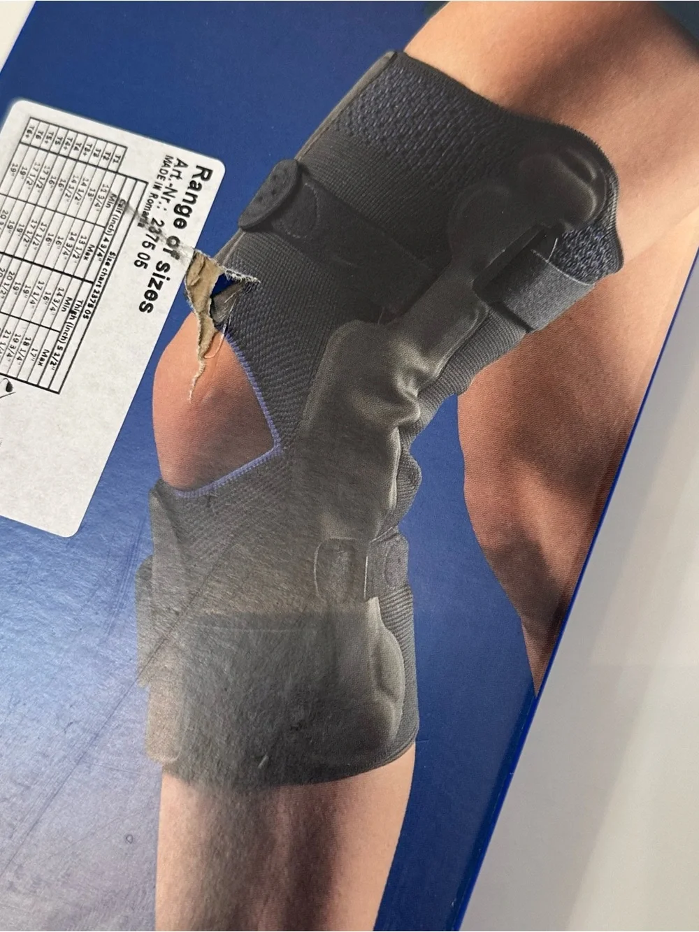 New Thuasne Genu Ligaflex Adjustable Black Neoprene Knee Brace with Blue Trim